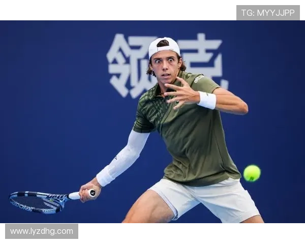 2025年网球赛季开启 各大名将纷纷亮相力争新赛季首胜 2025年网球赛季开启 各大名将纷纷亮相力争新赛季首胜