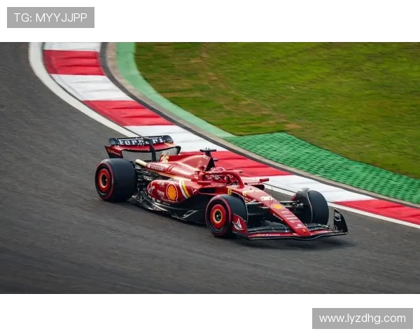 F1赛事最新动态:红牛车队夺冠势头强劲 赛季冠军争夺白热化 F1赛事最新动态:红牛车队夺冠势头强劲 赛季冠军争夺白热化