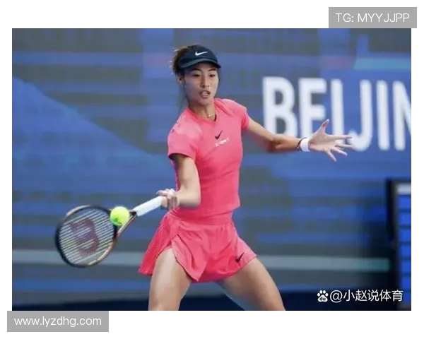 网球赛事最新动态：全球排名变化引发关注 本赛季冠军争夺战愈发激烈