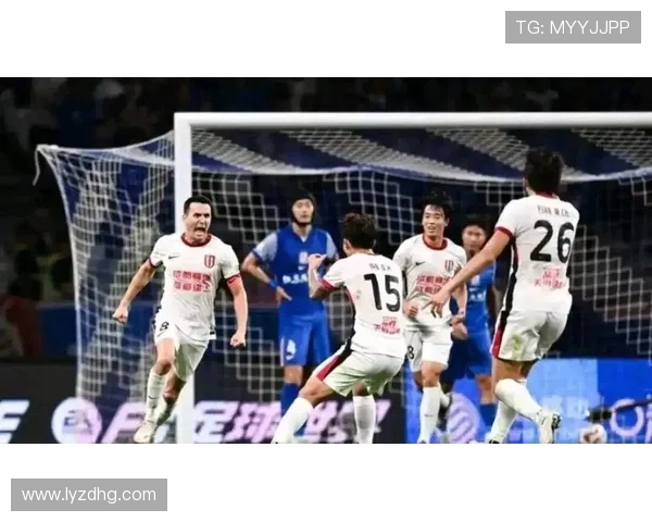 冬季转会风云再起豪门争夺新星引爆足坛话题焦点热度持续攀升中局 冬季转会风云再起豪门争夺新星引爆足坛话题焦点热度持续攀升中局